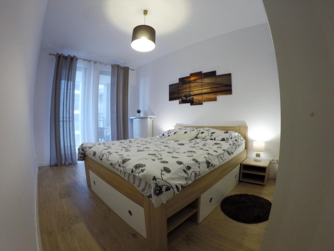 Apartament Obrzezna 3 Deluxe Warsaw Luaran gambar